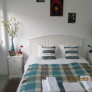 Praca Do Chile Apartment Lisbon