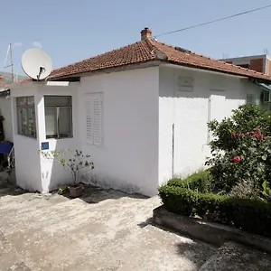 Toncika Apartment Trogir